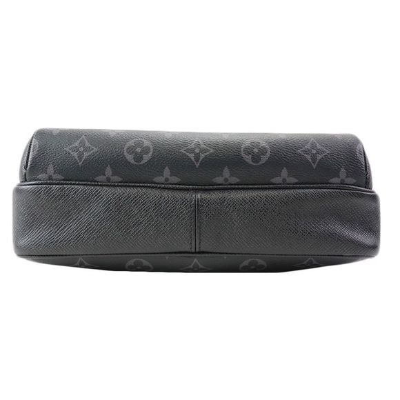 Louis Vuitton Outdoor Messenger PM Monogram Eclipse Noir Shoulder Bag - Picture 5 of 10